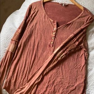 BKE long sleeve size XL